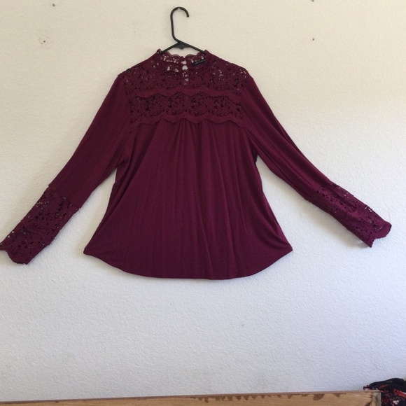 Classic Mock Lace Necked Long Sleeve Blouse - Picture 4 of 4